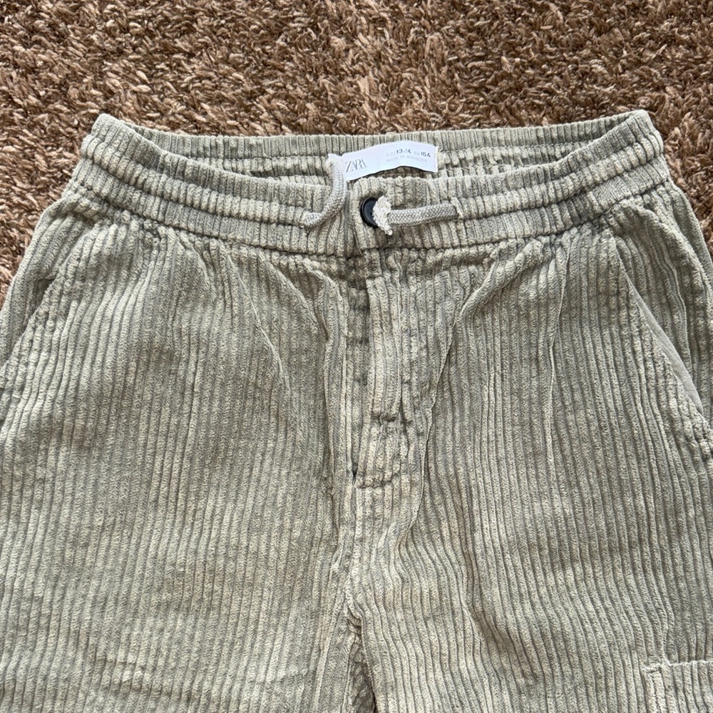 Zara kids Textured Corduroy Trousers in Stone